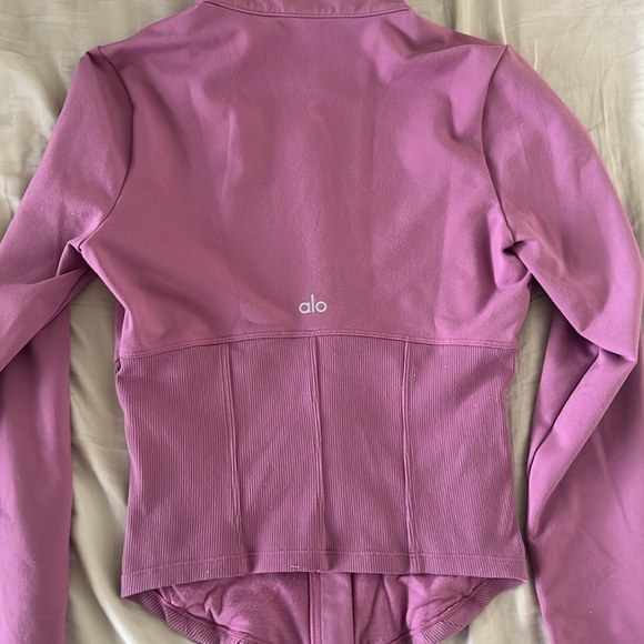 ALO Airbrush Corset Full Zip Jacket, Soft Mulberry, XS - Picture 9 of 10